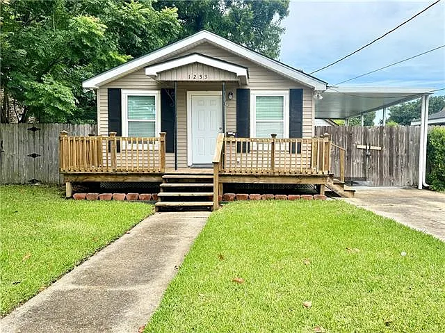 2 bed, 2.0 bath, 955 sqft, $1,700 — Photo 1