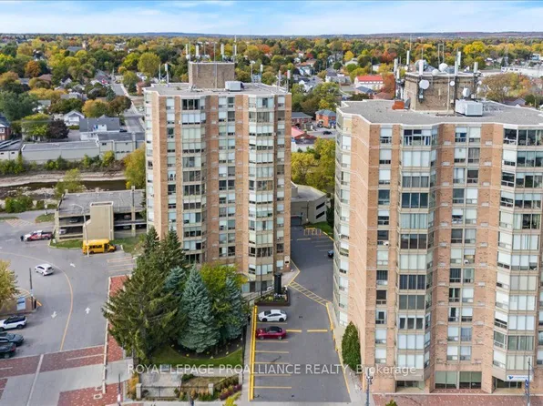 344 Front St #201, Belleville, ON K8N 5M4