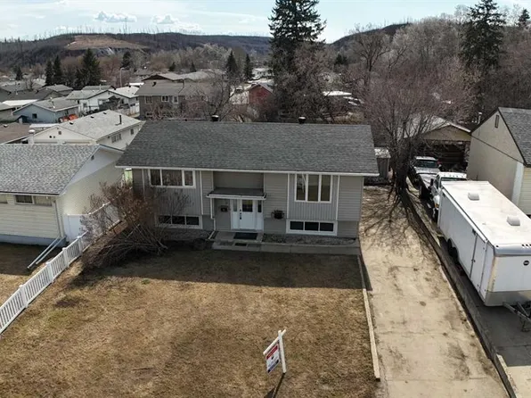 11 N Fitzgerald Ave, Wood Buffalo, AB T9H 1K1