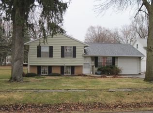 212 S Walnut St, Franklin Grove, IL 61031