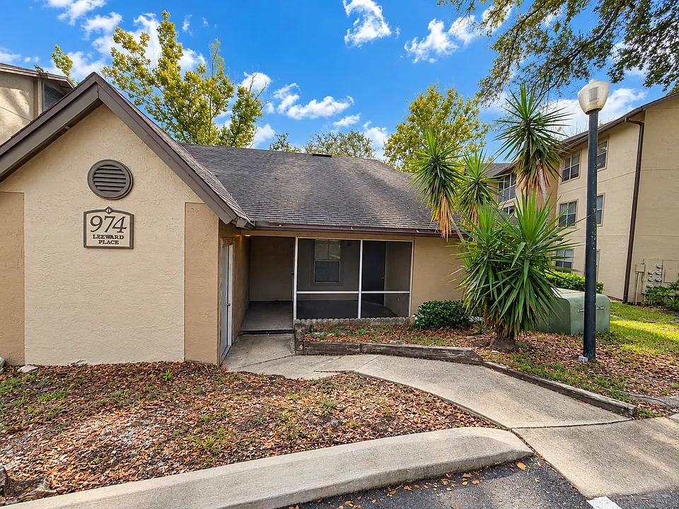 974 Leeward Pl #101