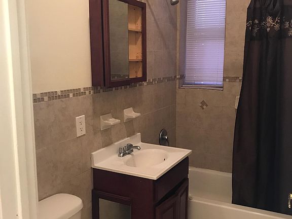 5th image of 810 22nd St #1C