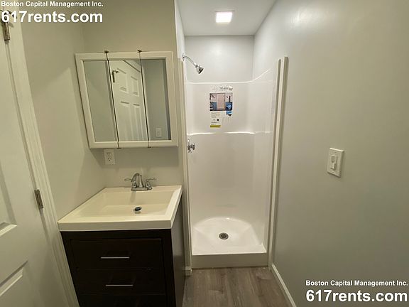 4th image of 202 Congress Ave #3