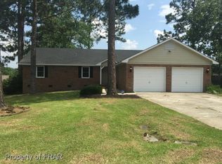 6909 Pine Creek Ct, Fayetteville, NC 28314