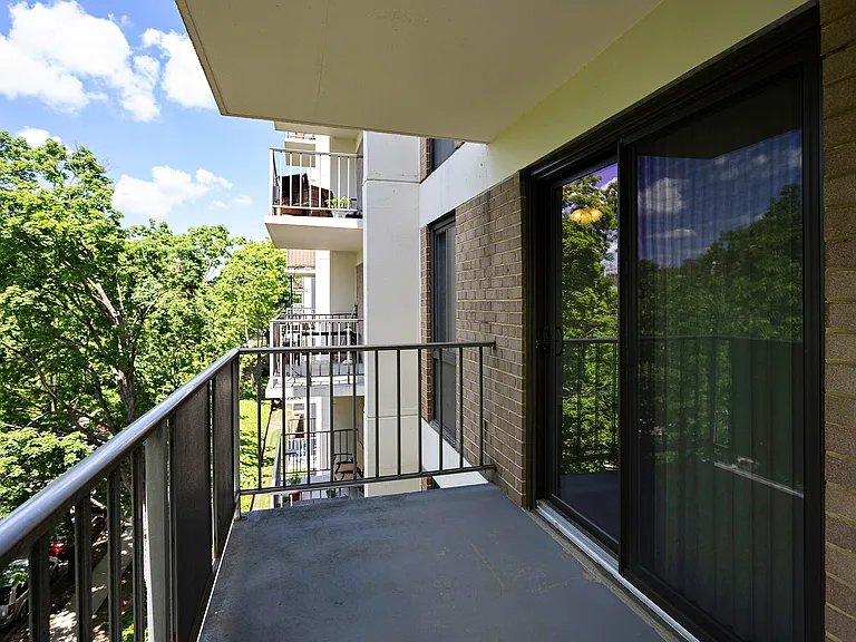 Barton House — Photo 35