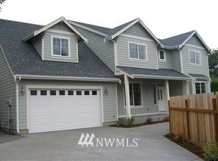 419 20th St N, Puyallup, WA
