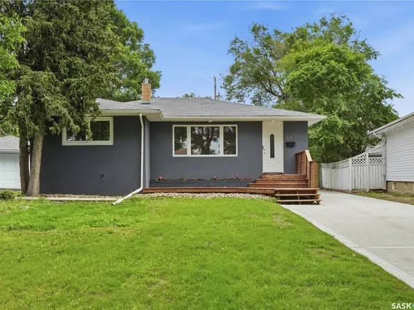 2819 Montreal Crescent, Regina, SK S4P 2W6