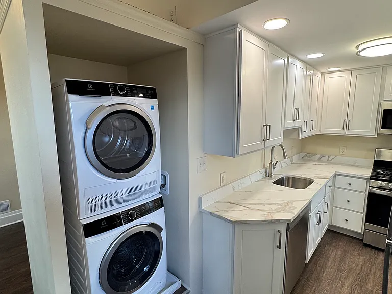 211 Shiloh St — Photo 10