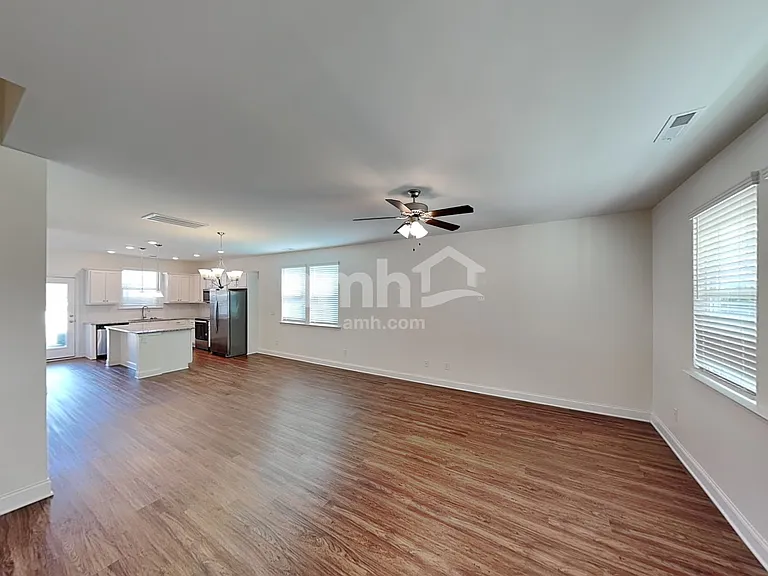309 Stowe Rd — Photo 6
