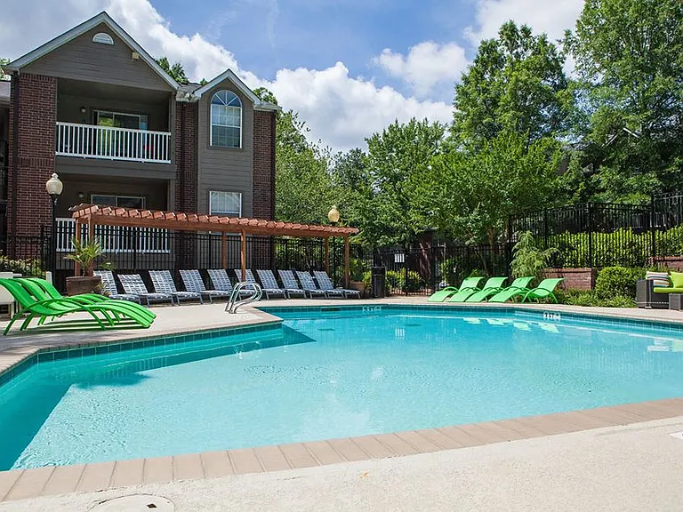 The Pointe at Lenox Park — Photo 11