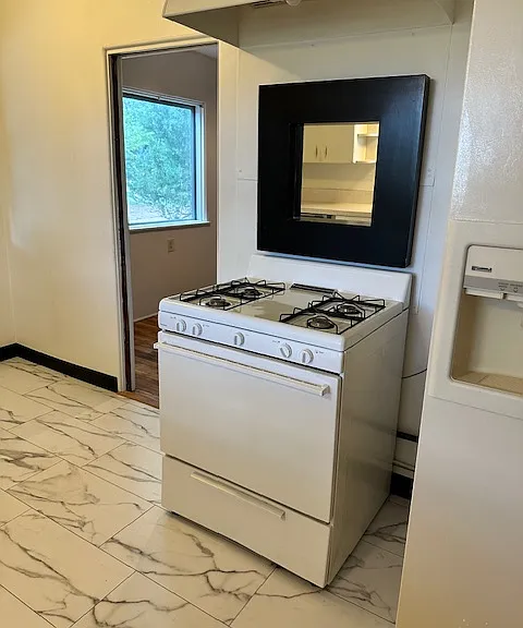 1617 Vista Pl — Photo 22