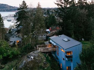 4477 Strathcona Rd, North Vancouver, BC