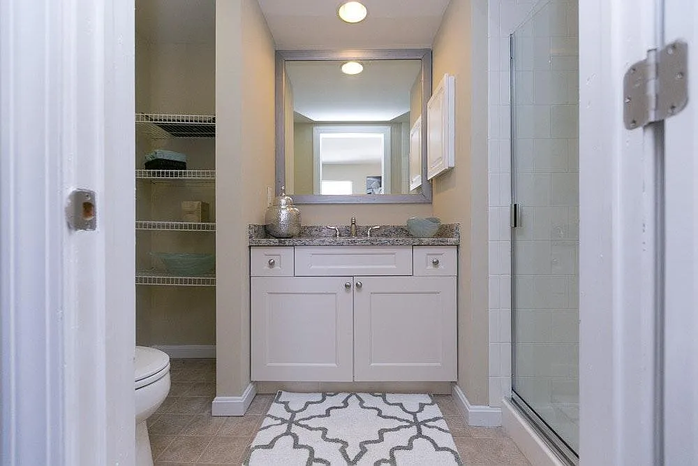 2 bed, 977 sqft, $1,500 — Photo 1