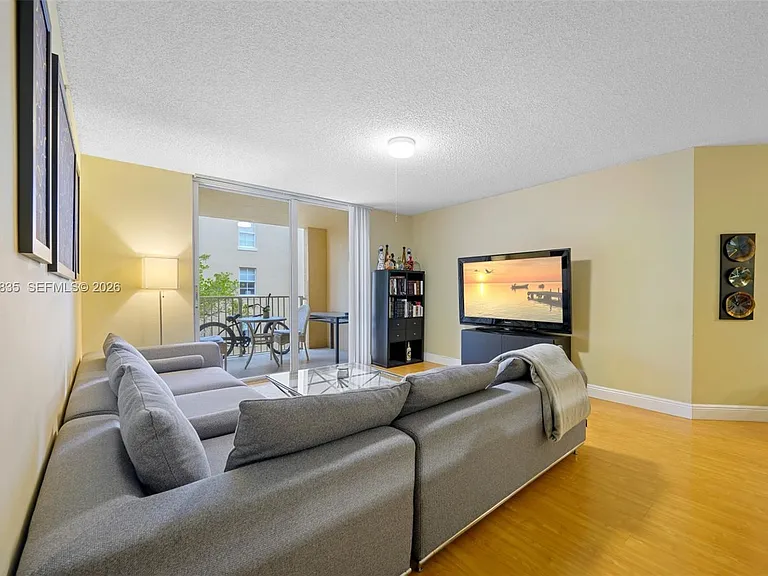 19555 E Country Club Dr #8303 — Photo 2