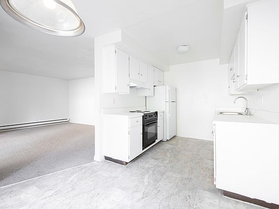 5th image of 5620 200th St SW APT A203