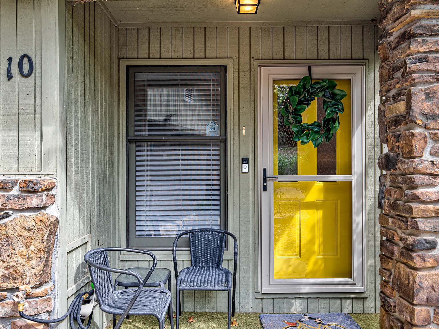 3 bed, 1744 sqft, $1,850 — Photo 2