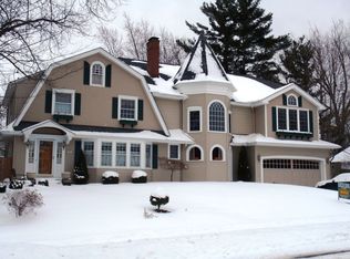 257 Arundel Rd, Rocky River, OH 44116