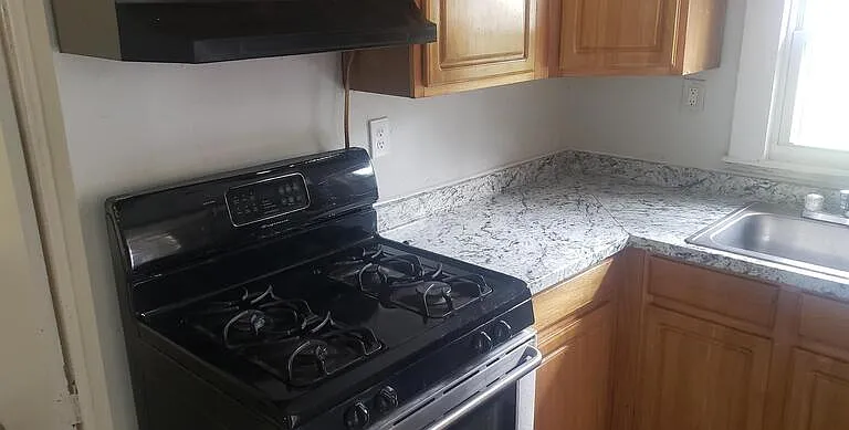 116 E Main St #2 — Photo 3