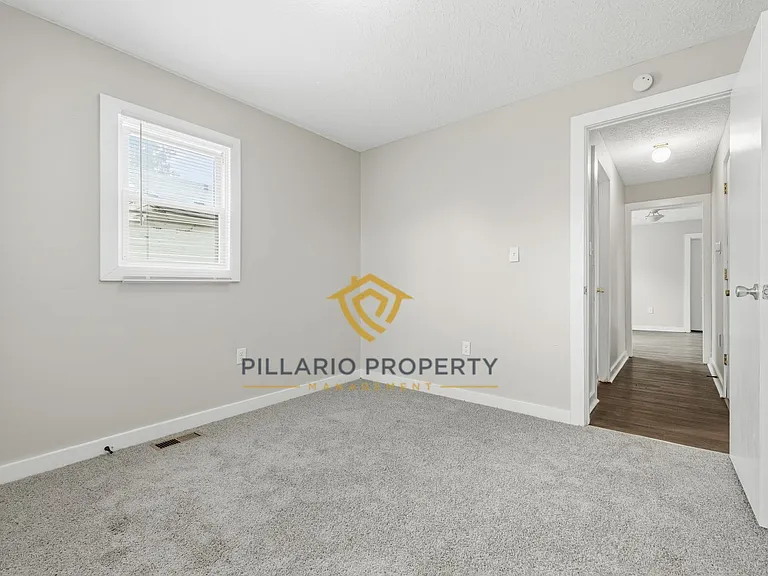 3383 Station St — Photo 21