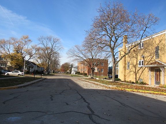4th image of 7223 W Dickens Ave APT 1C
