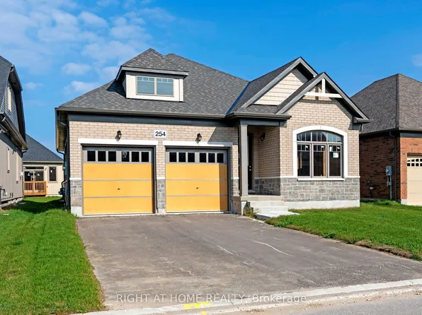 254 Duncan St, Clearview, ON L0M 1S0