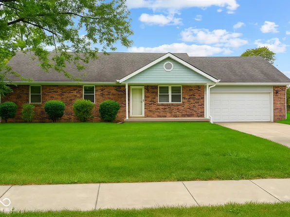 374 S Baldwin St, Bargersville, IN 46106