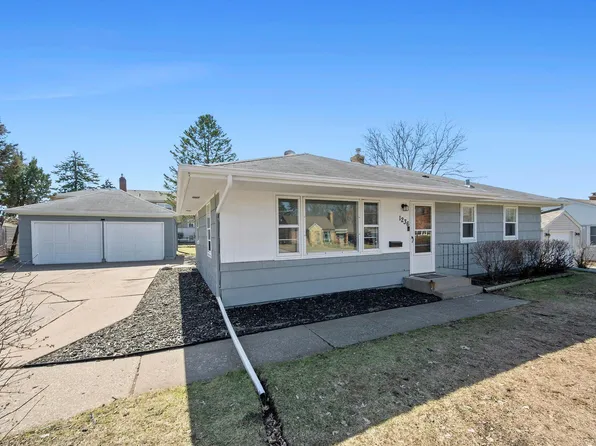 1236 Roma Ave, Roseville, MN 55113