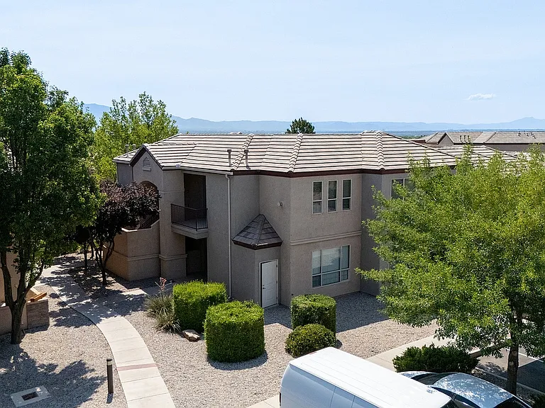 6200 Montano Plaza Dr NW Albuquerque, NM-71