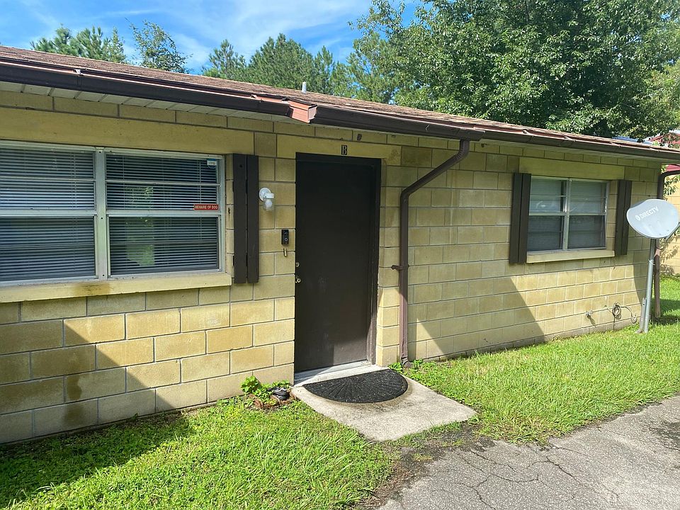 1st image of 7928 NW 31st Ave