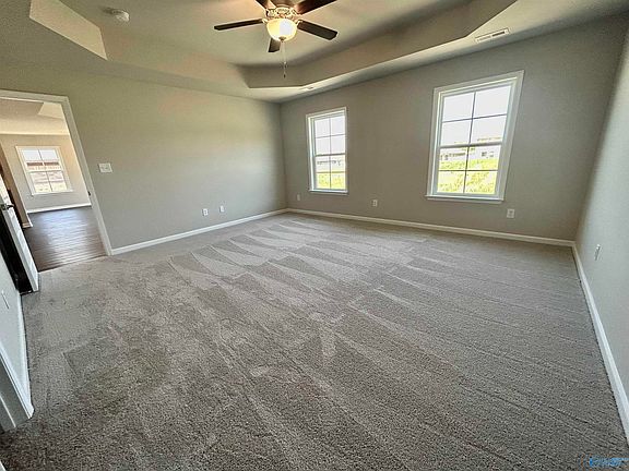 5th image of 105 Wyatt Miles Ln