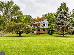 107 Ridgewood Cir, Downingtown, PA 19335