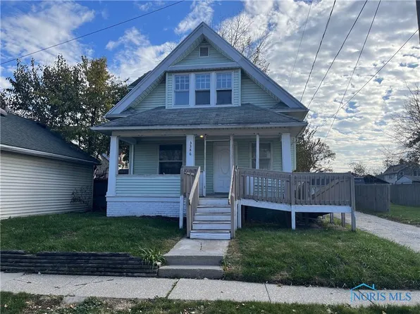 3386 N Richardson Dr, Toledo, OH 43608
