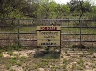 430 Molly Dr, Lytle, TX 78052