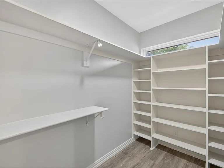 3330 Sharpview Ln — Photo 34