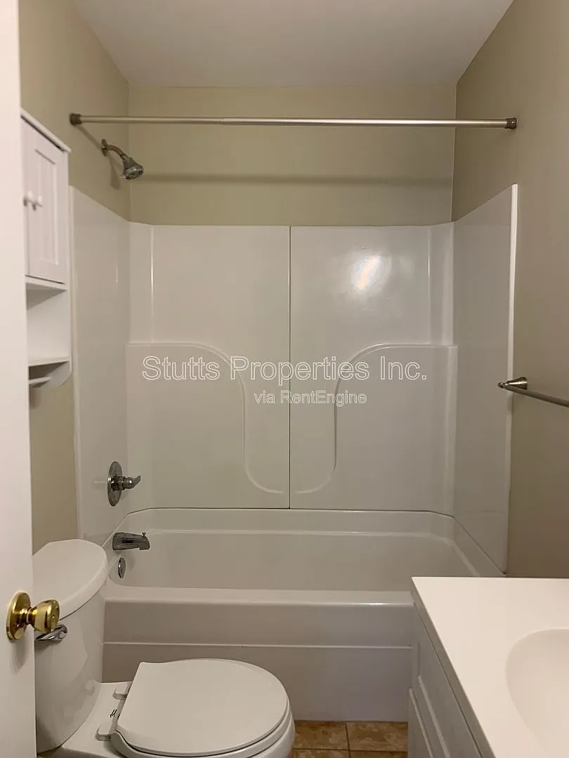 2 bed, 1.0 bath, 760 sqft, $695 — Photo 4