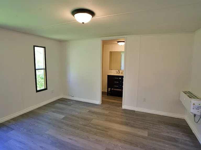 1111 Alexandria Rd SW — Photo 14