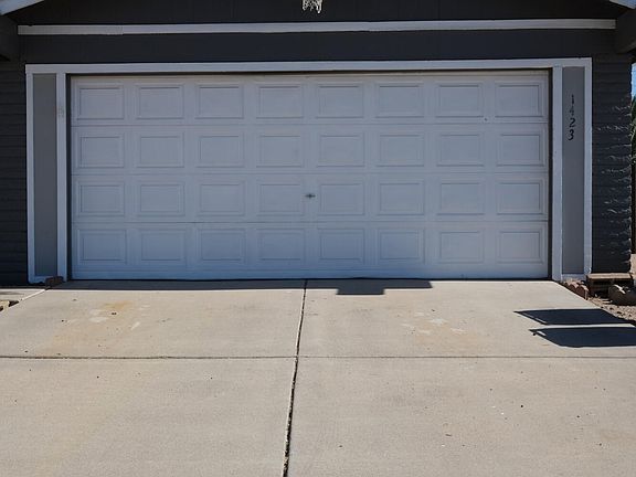 3rd image of 1423 W RENEE Drive
