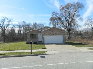 3535 W 137th St, Robbins, IL 60472