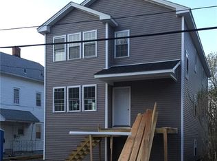 93 Veazie St, Providence, RI 02908