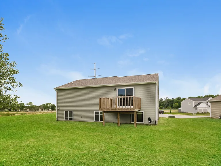 1335 Sturgeon Point — Photo 28