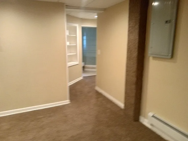 12710 N Saginaw Main House — Photo 4