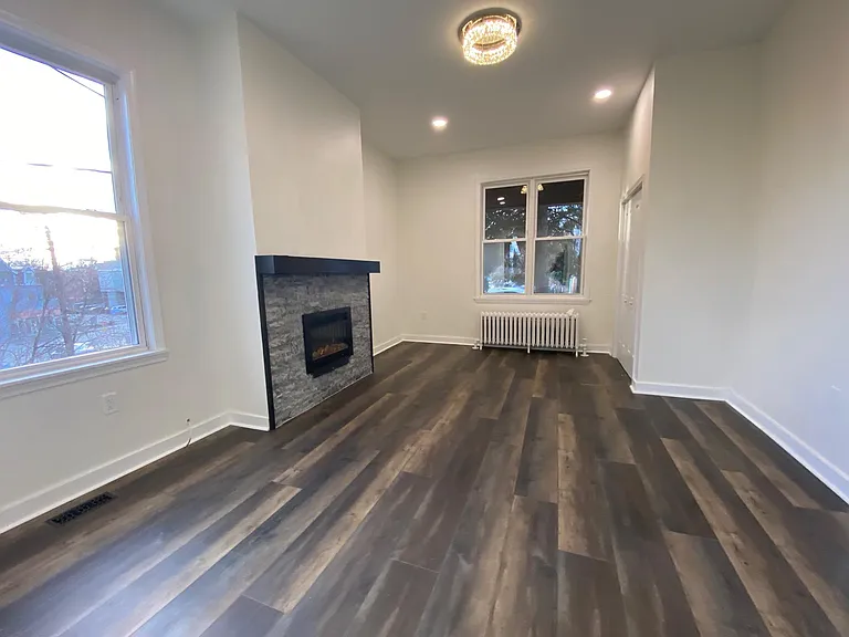100 N Fairmount St #1 — Photo 2