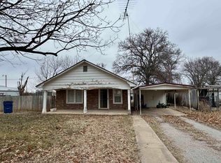 305 Martin Ave, Velma, OK 73533