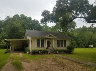 422 5th St, Jennings, LA 70546