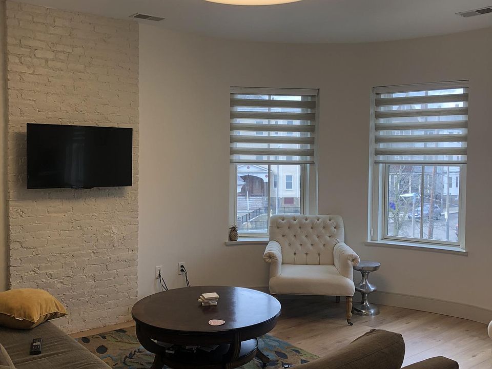 2nd image of 179 Saint Alphonsus St #3A