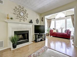 1005 Gettysburg Pl, Sandy Springs, GA 30350