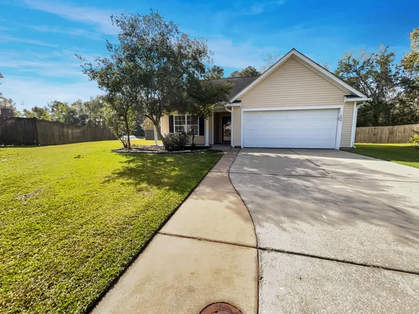 209 Turner Greens Ct, Goose Creek, SC 29445