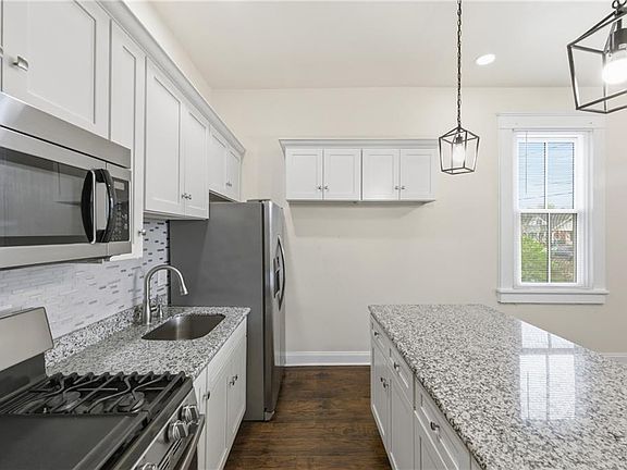 3rd image of 735-37 Hancock St