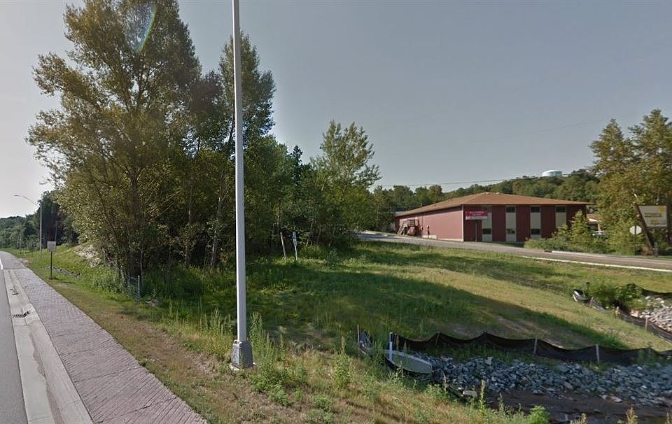 1st image of 400 Garden St