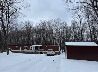 10409 Schwyz Dr, Reed City, MI 49677